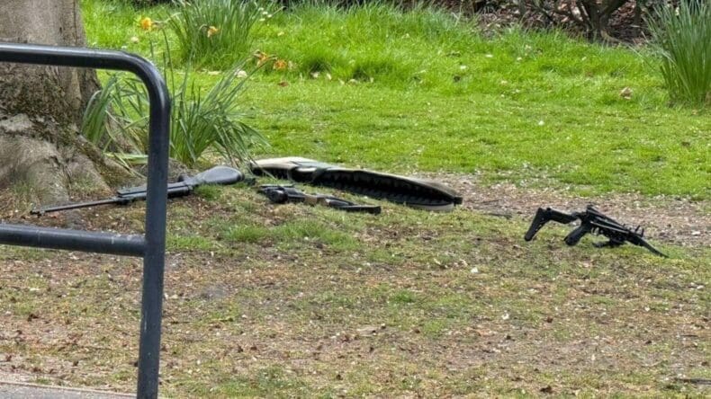 Owen Lawrence's weapons