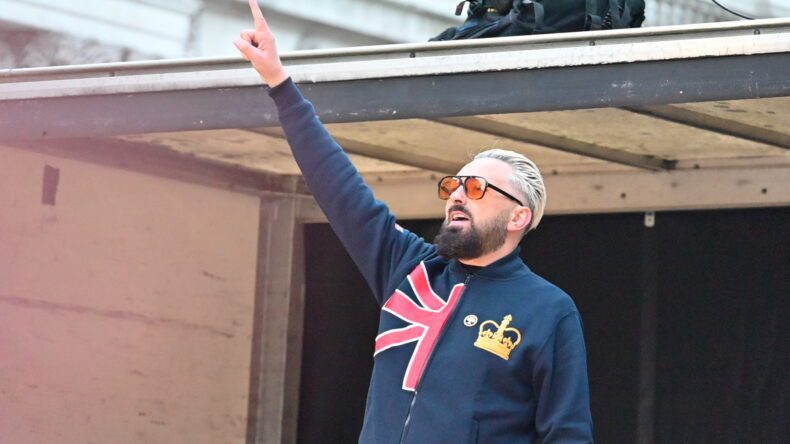 Rikki Doolan addresses Tommy Robinson rally