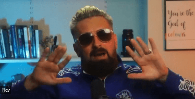 ‘Tommy Robinson’ ally Rikki Doolan quits UKIP