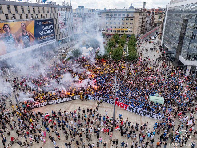Poland’s far right targets refugees