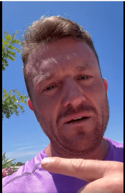 Tommy Robinson on his sunbed again – in £10k a week Portuguese resort