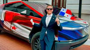 Tommy’s back on his sunbed – Panama City mayor lets him in