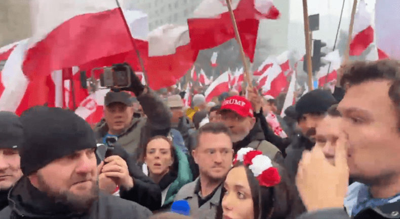 Tommy Robinson in Independence Day march Warsaw 2025