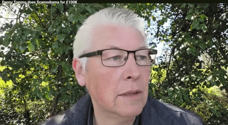 Simon Tomlin attacks Danny Tommo