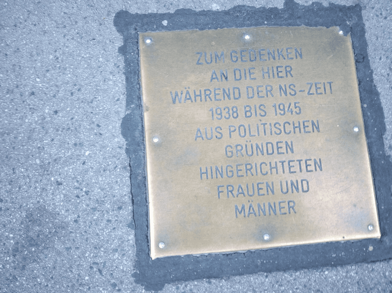 Plaque commemorating resistance fighters executed by the court in Vienna